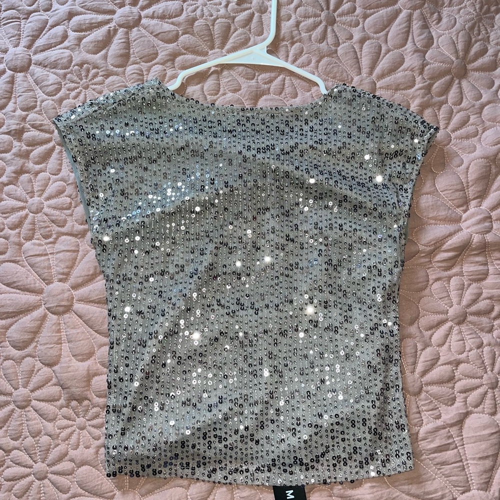 Motel Rocks Backless Silver Sequin Top - Picture 3 of 4